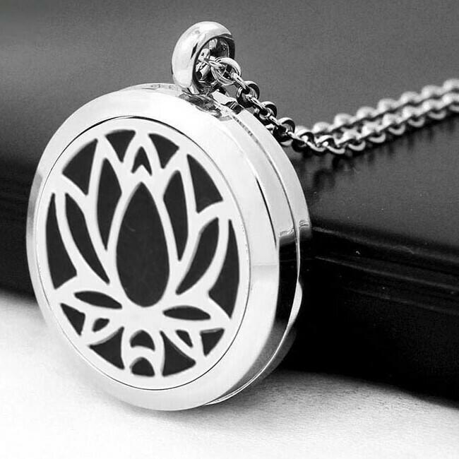 Aromatherapy Locket/Necklace - Lotus